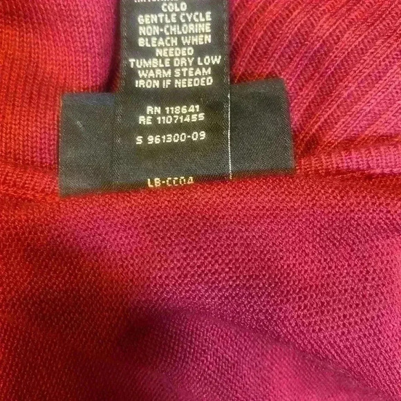 Lane Bryant Top with wide sleeves in fushia Size 22/24 EUC - Picture 6 of 6